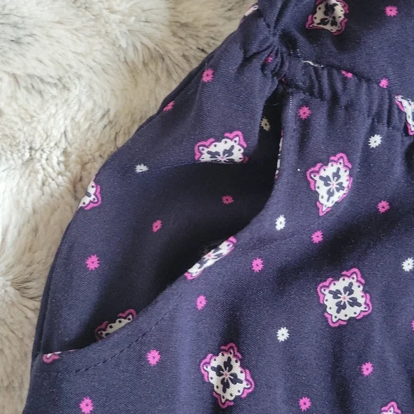 Patterned Romper - Picture 4 of 11